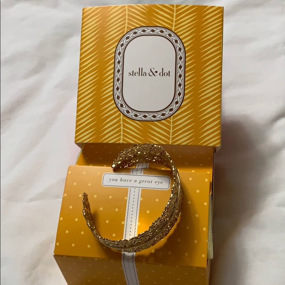 Stella & Dot Grace Cuff